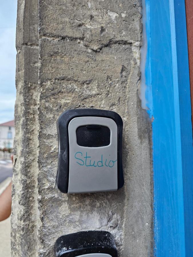 Studio Fains-Les-Sources Екстериор снимка